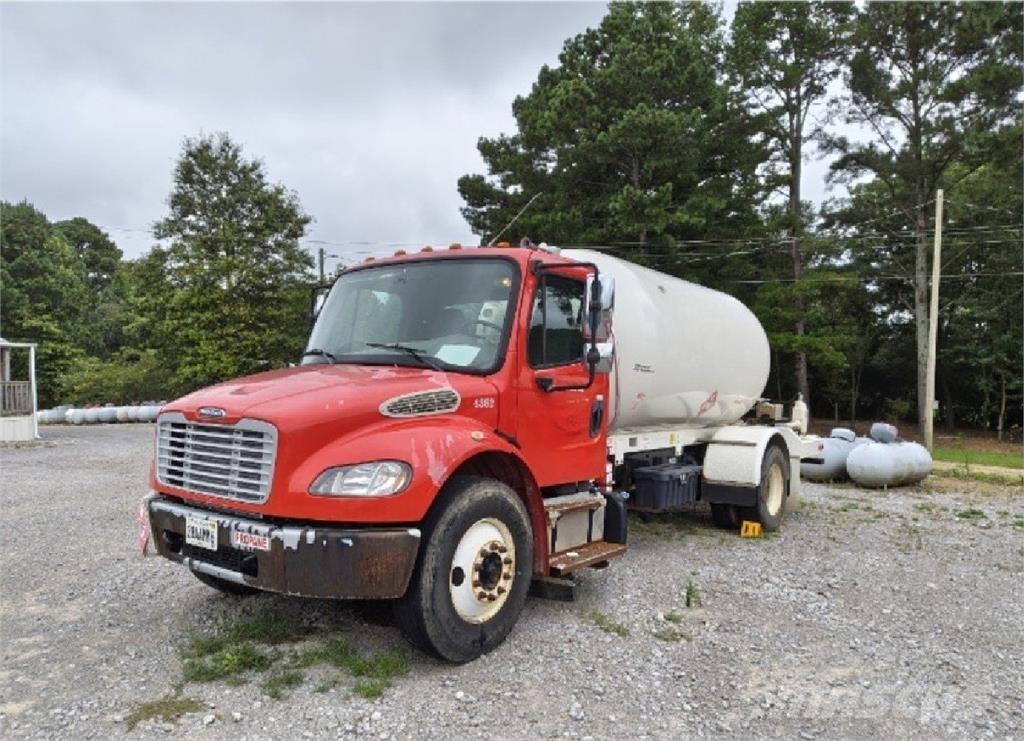 Freightliner M2 شاحنات أخرى