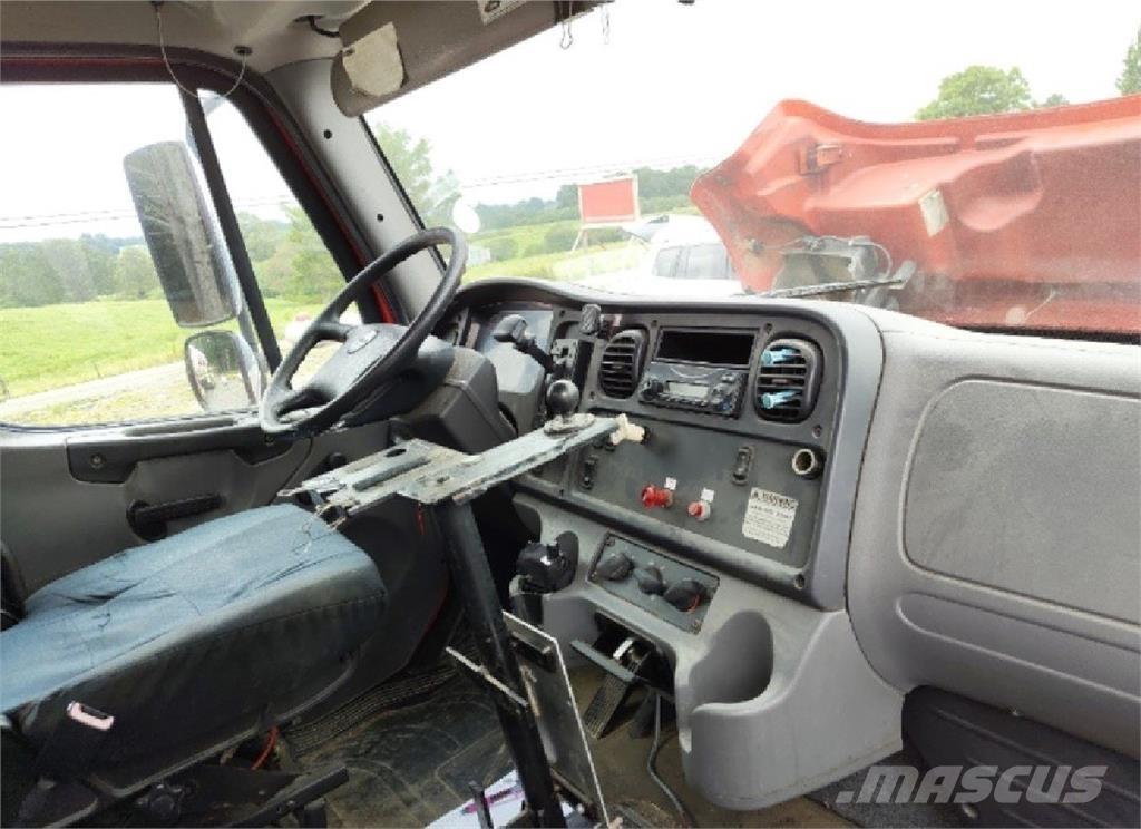 Freightliner M2 شاحنات أخرى