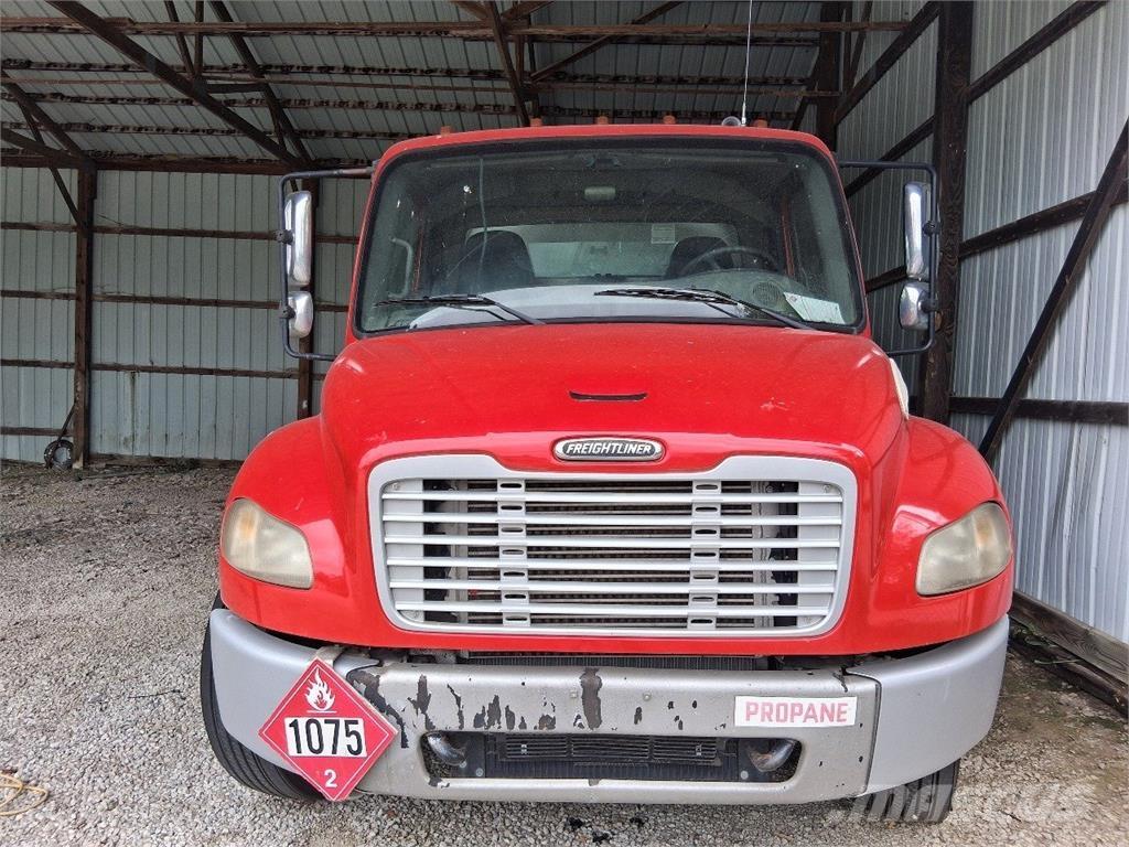 Freightliner M2 شاحنات أخرى