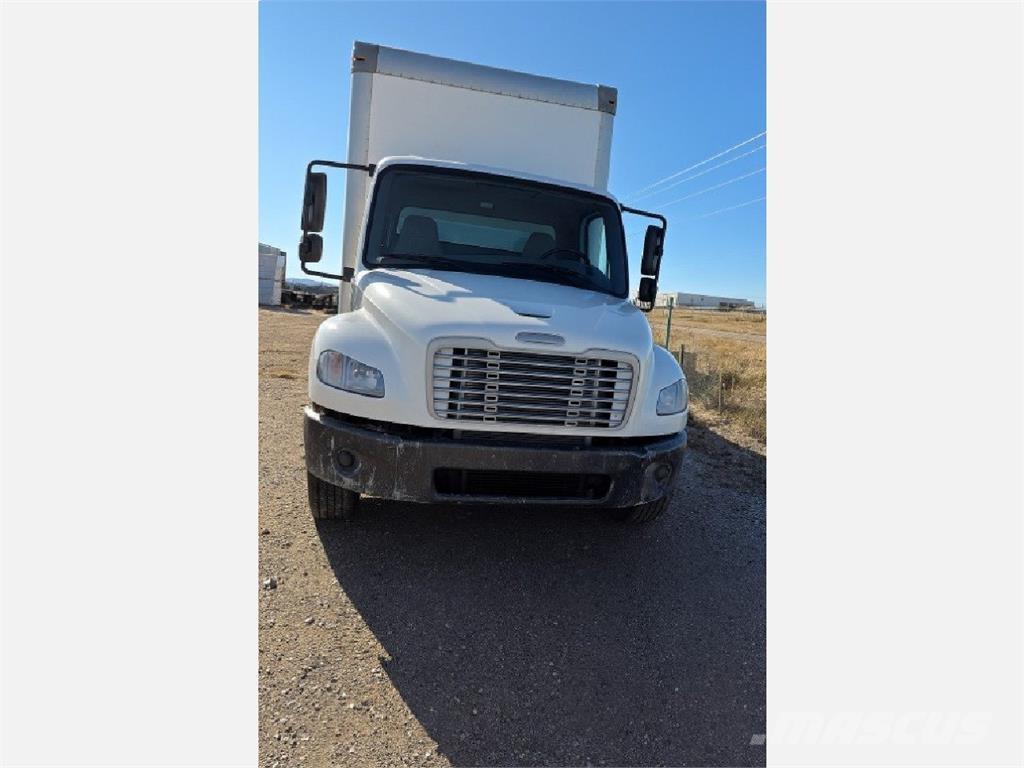 Freightliner M2 شاحنات ذات هيكل صندوقي