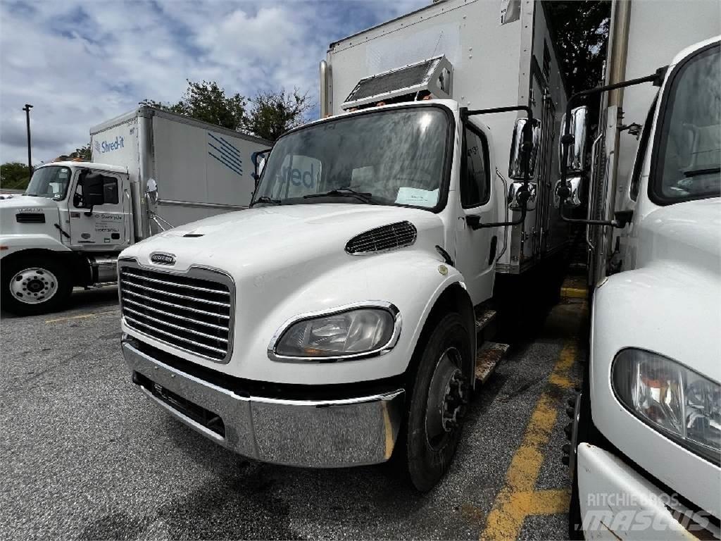 Freightliner M2-106 شاحنات ذات هيكل صندوقي