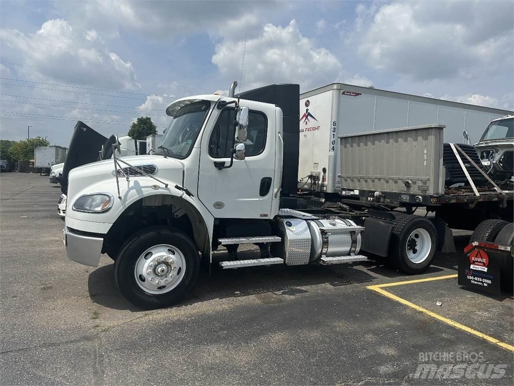 Freightliner M2 106 وحدات الجر