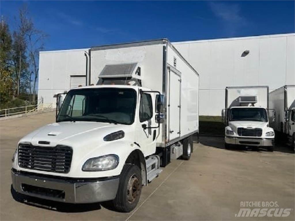 Freightliner M2-106 شاحنات ذات هيكل صندوقي