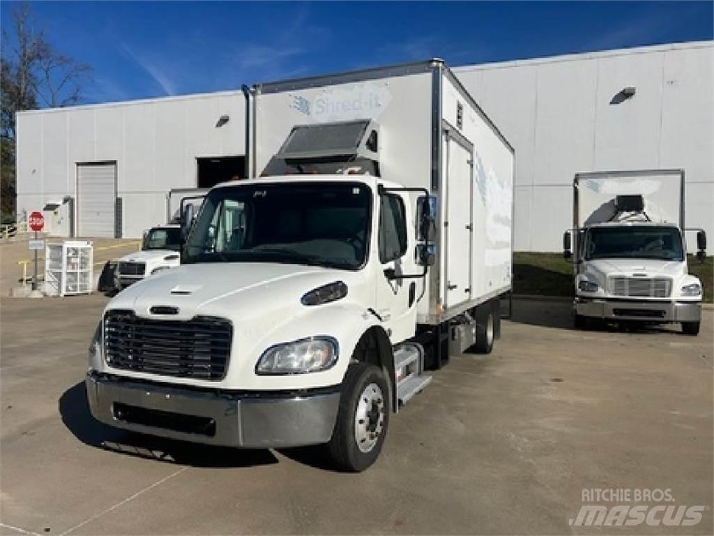 Freightliner M2-106 شاحنات ذات هيكل صندوقي