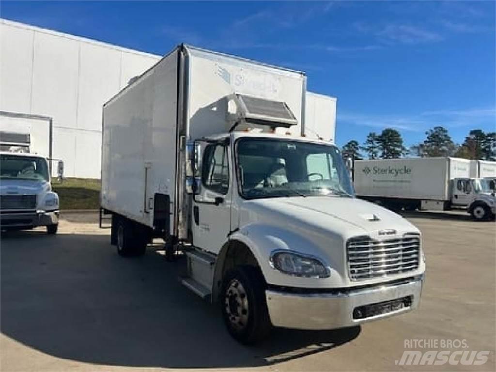 Freightliner M2-106 شاحنات ذات هيكل صندوقي