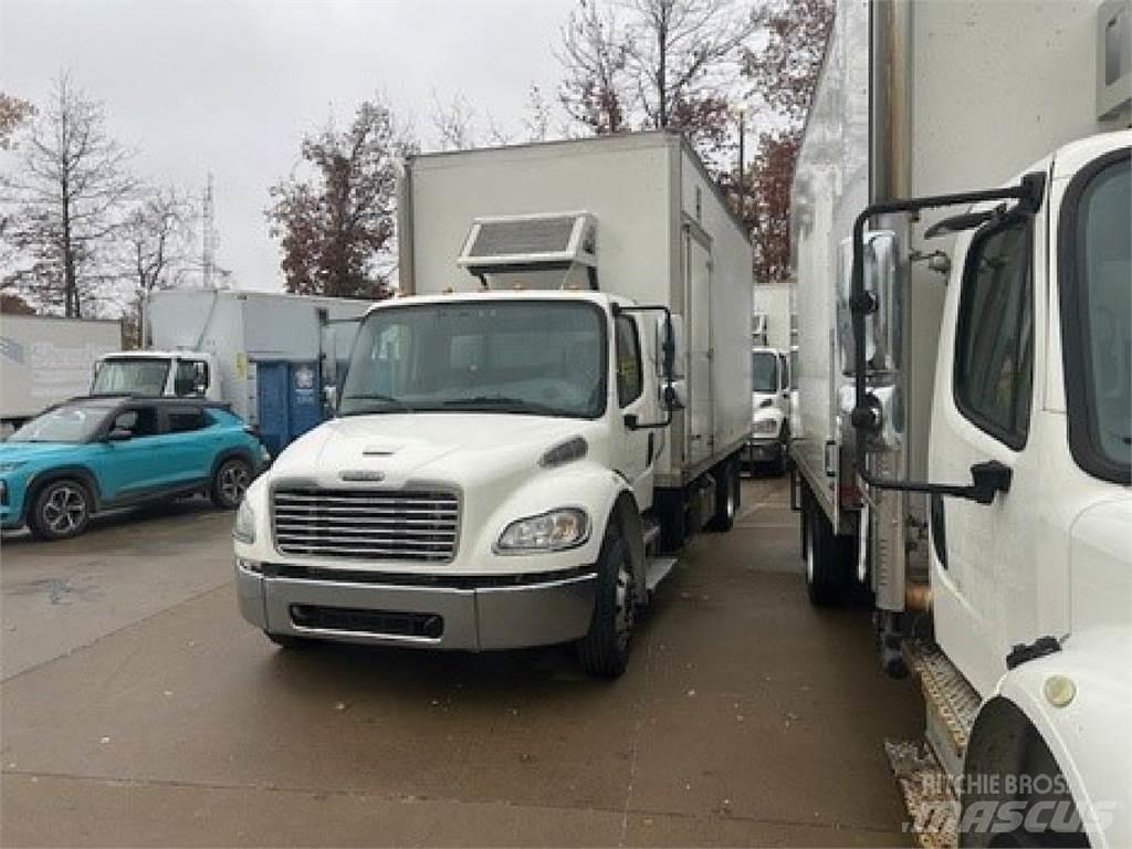 Freightliner M2-106 شاحنات ذات هيكل صندوقي