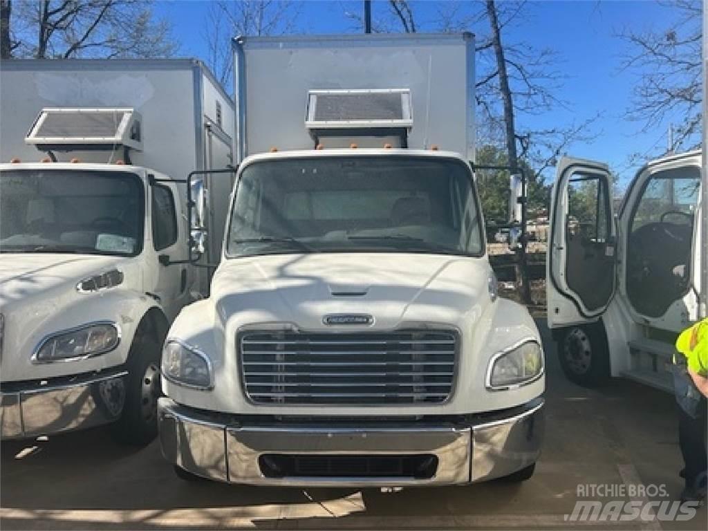 Freightliner M2-106 شاحنات ذات هيكل صندوقي