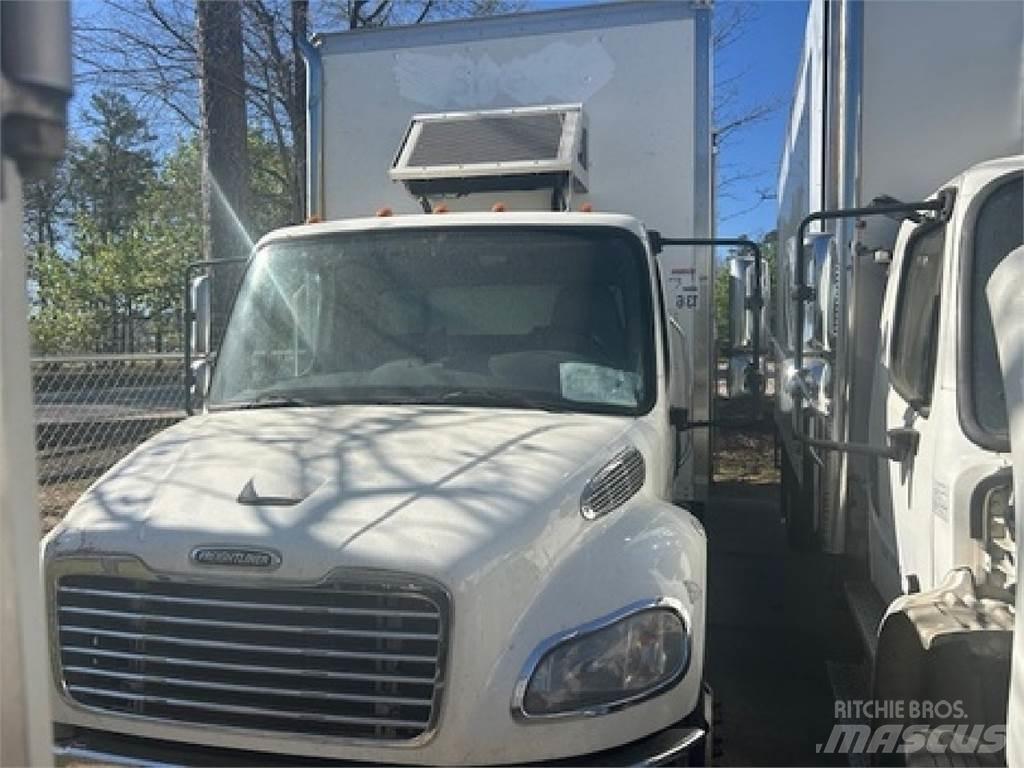 Freightliner M2-106 شاحنات ذات هيكل صندوقي