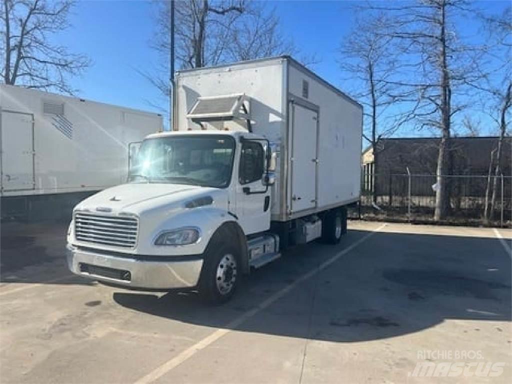 Freightliner M2-106 شاحنات ذات هيكل صندوقي