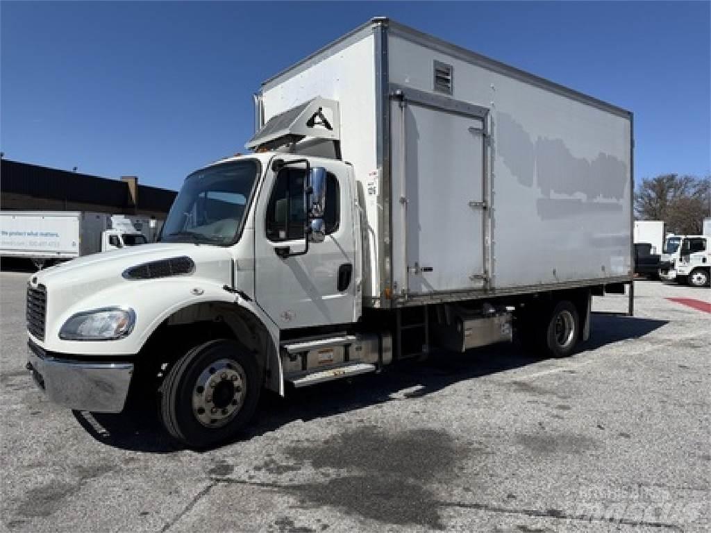 Freightliner M2-106 شاحنات ذات هيكل صندوقي