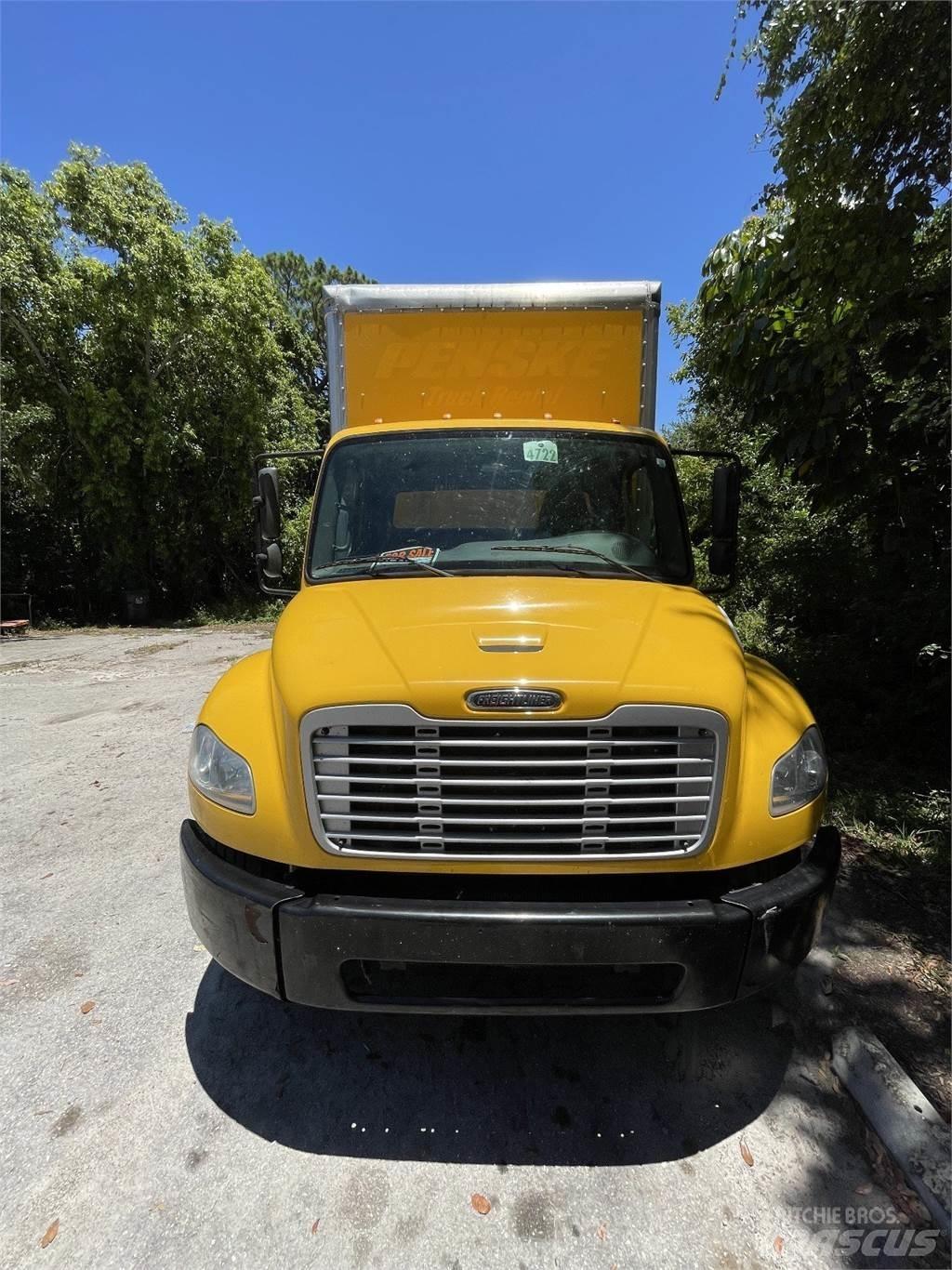 Freightliner M2 106 شاحنات ذات هيكل صندوقي