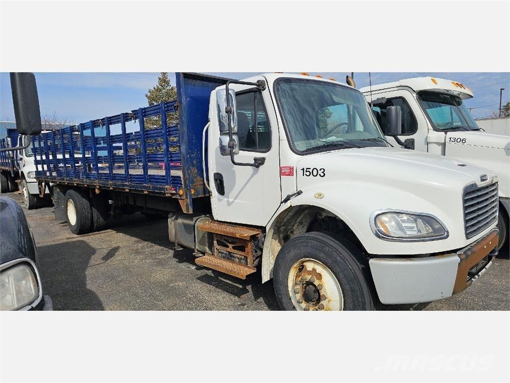Freightliner M2 106 شاحنات مسطحة/مفصلية الجوانب