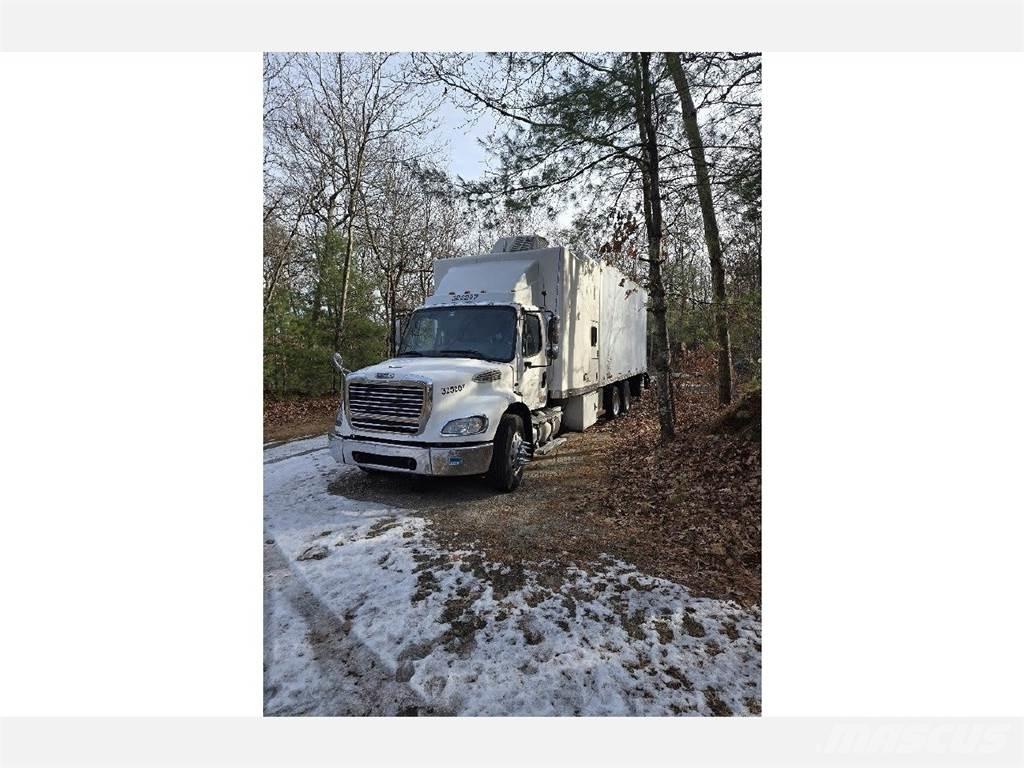 Freightliner M2-112 شاحنات ذات هيكل صندوقي