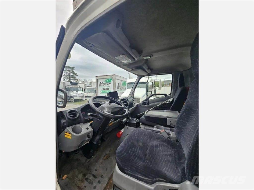Hino 195 شاحنات بدرجة حرارة قابلة للضبط
