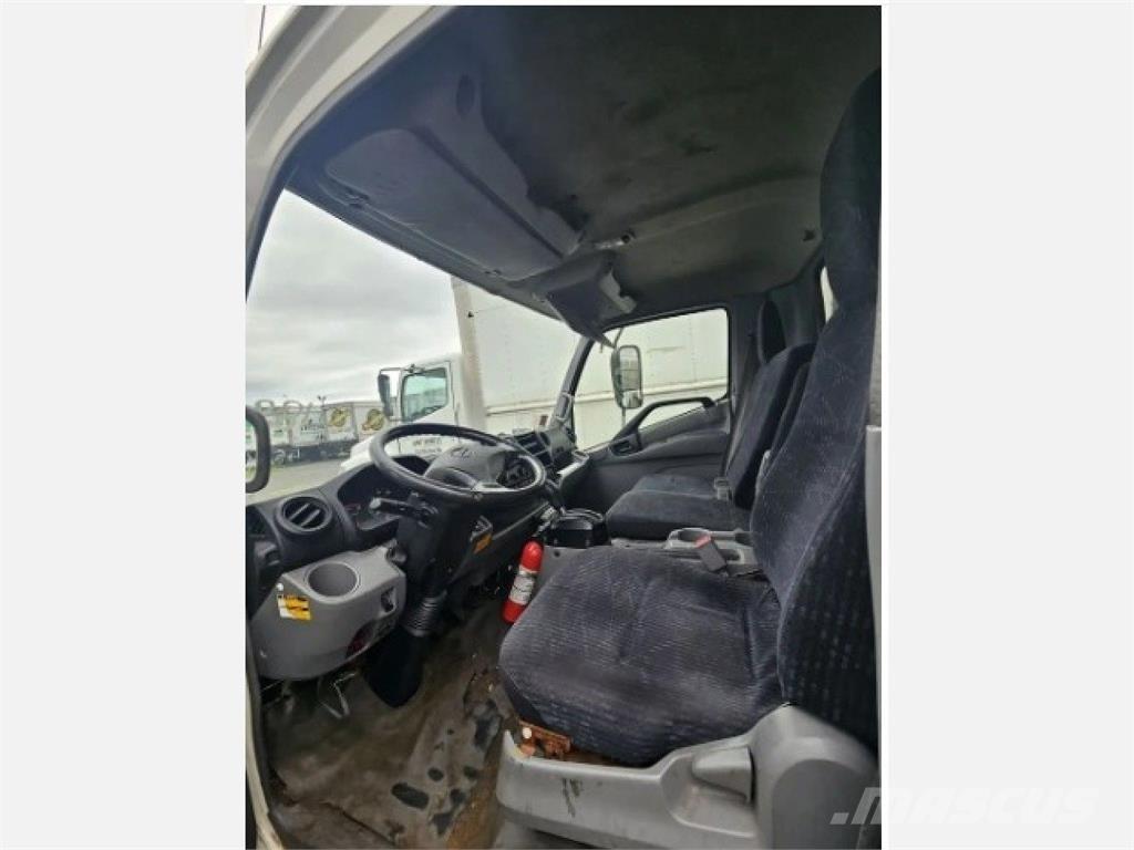 Hino 195 شاحنات بدرجة حرارة قابلة للضبط