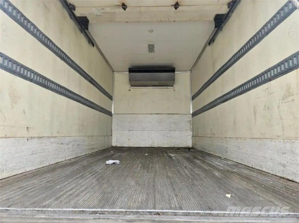 Hino 195 شاحنات بدرجة حرارة قابلة للضبط