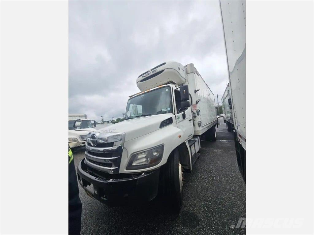Hino 268 شاحنات بدرجة حرارة قابلة للضبط