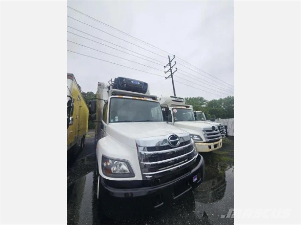 Hino 268 شاحنات بدرجة حرارة قابلة للضبط