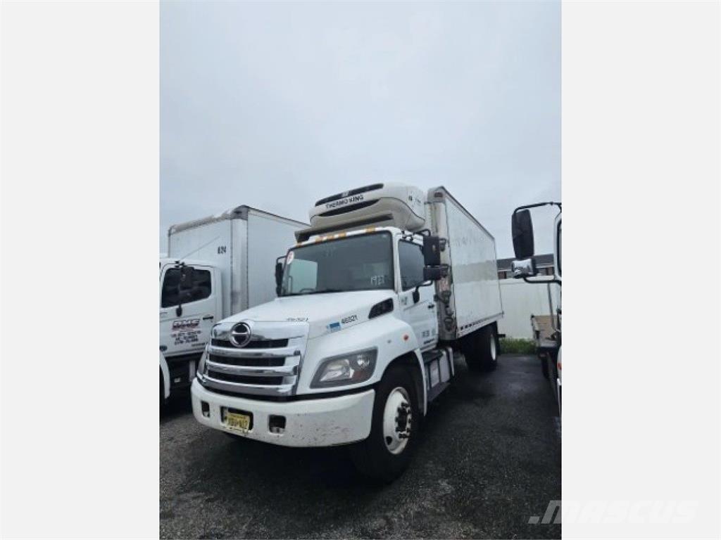 Hino 268 شاحنات بدرجة حرارة قابلة للضبط