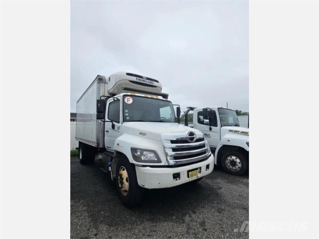 Hino 268 شاحنات بدرجة حرارة قابلة للضبط