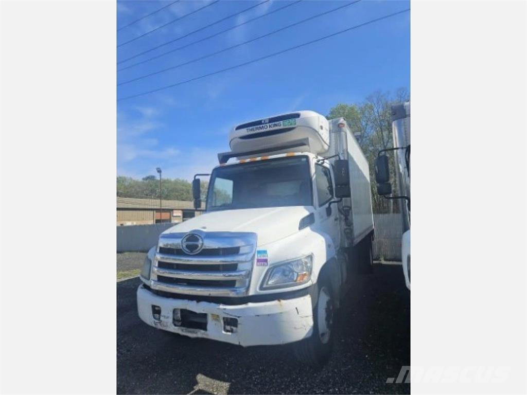 Hino 268 شاحنات بدرجة حرارة قابلة للضبط