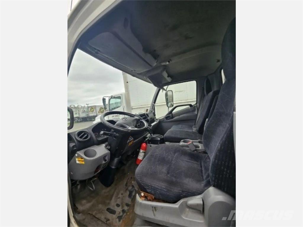 Hino 268 شاحنات بدرجة حرارة قابلة للضبط
