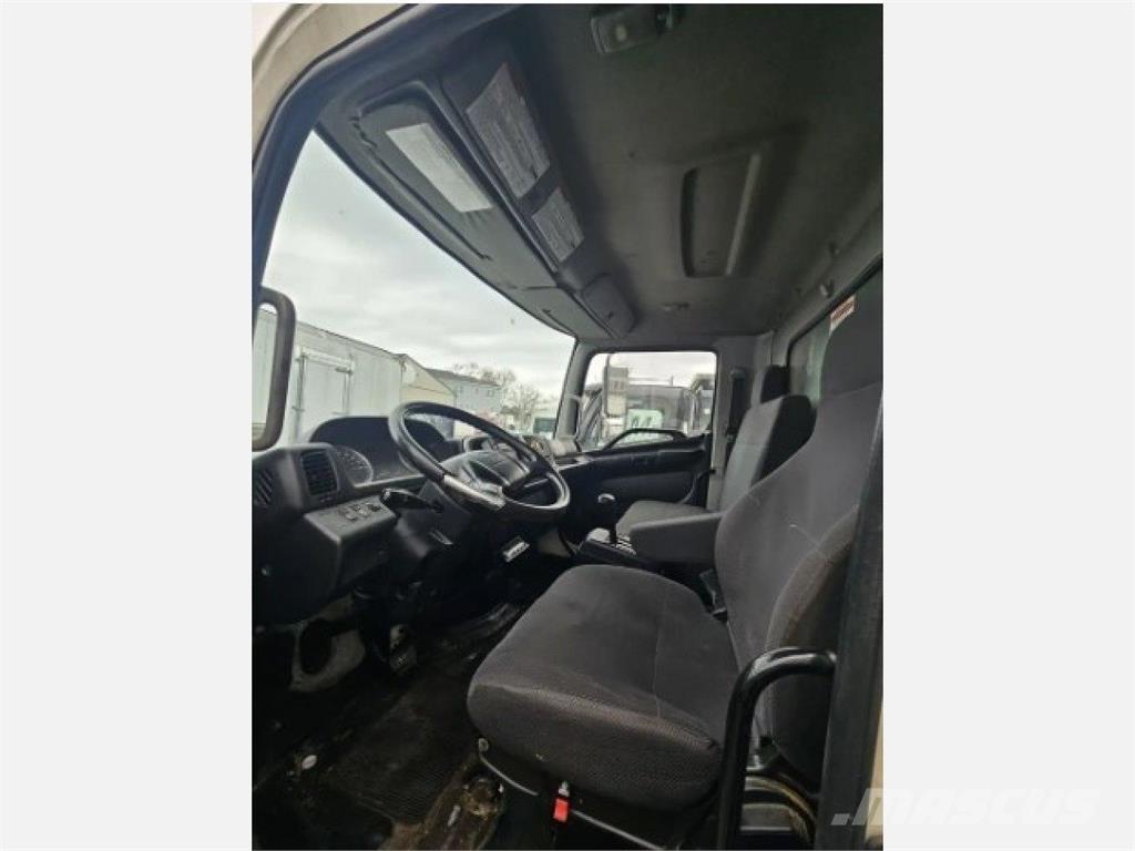 Hino 268 شاحنات بدرجة حرارة قابلة للضبط