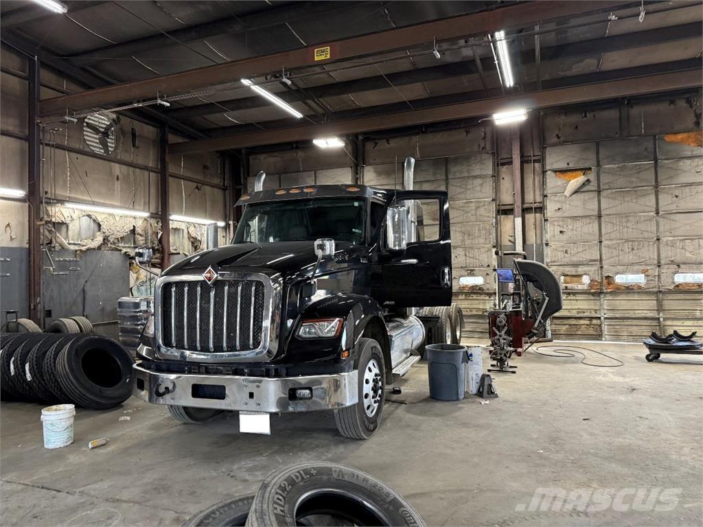 International HX620 وحدات الجر