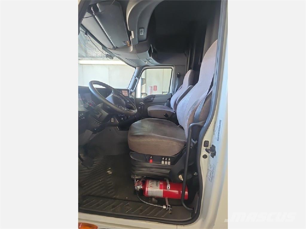 International LT وحدات الجر