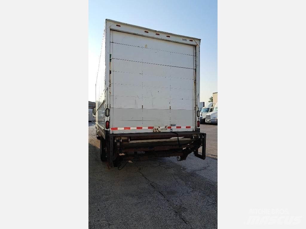 International MA025 شاحنات ذات هيكل صندوقي