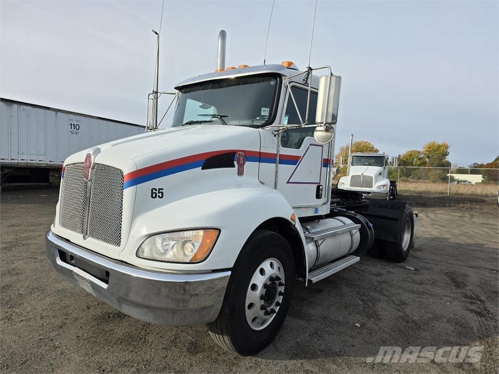 Kenworth T370 وحدات الجر