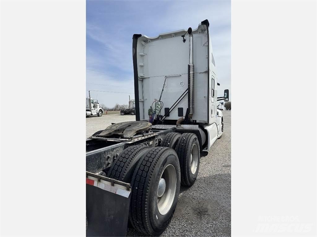 Kenworth T680 وحدات الجر
