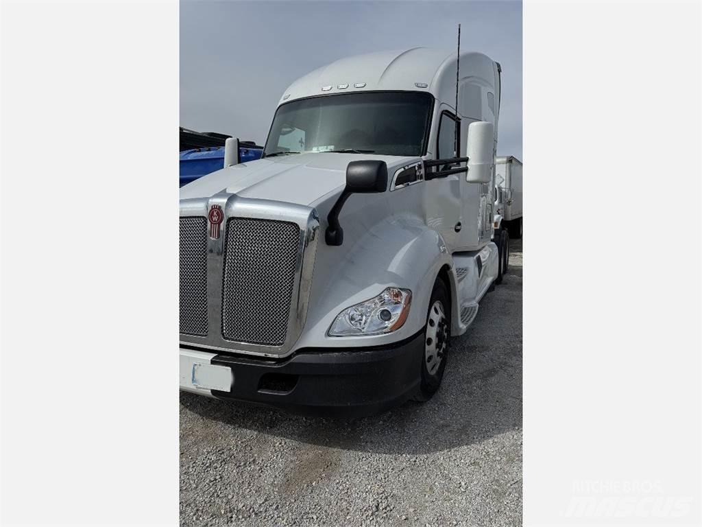 Kenworth T680 وحدات الجر