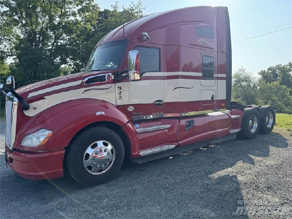 Kenworth T680 وحدات الجر