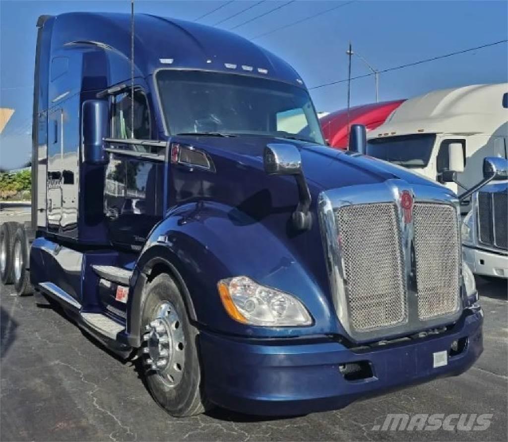 Kenworth T680 وحدات الجر
