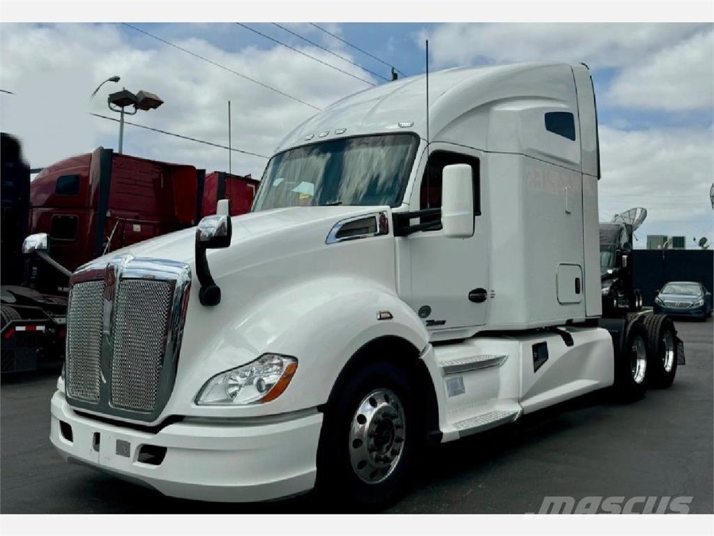 Kenworth T680 وحدات الجر