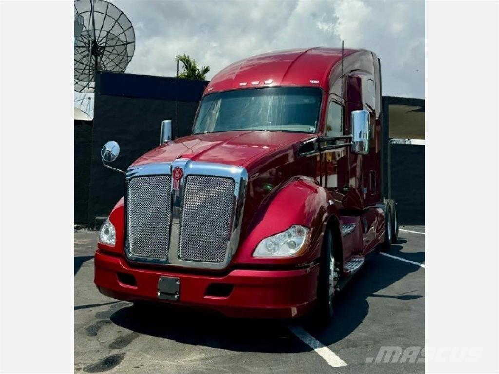 Kenworth T680 وحدات الجر