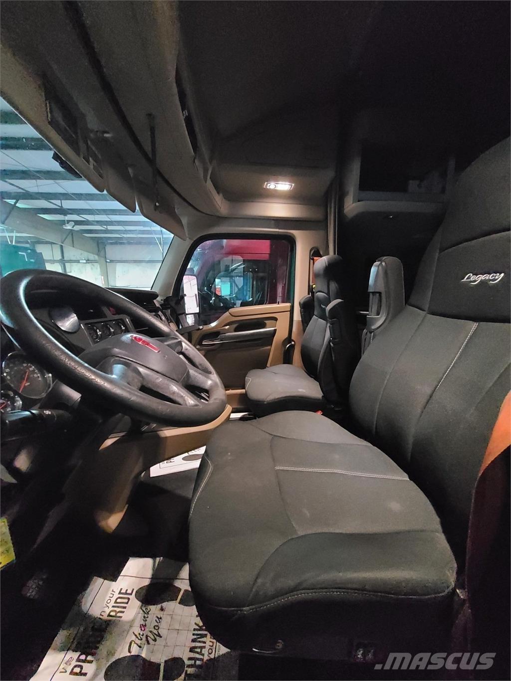 Kenworth T680 وحدات الجر