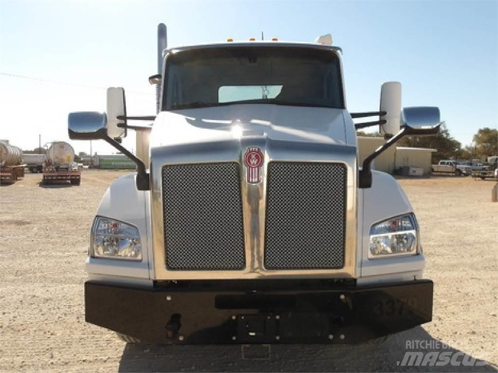 Kenworth T880 وحدات الجر