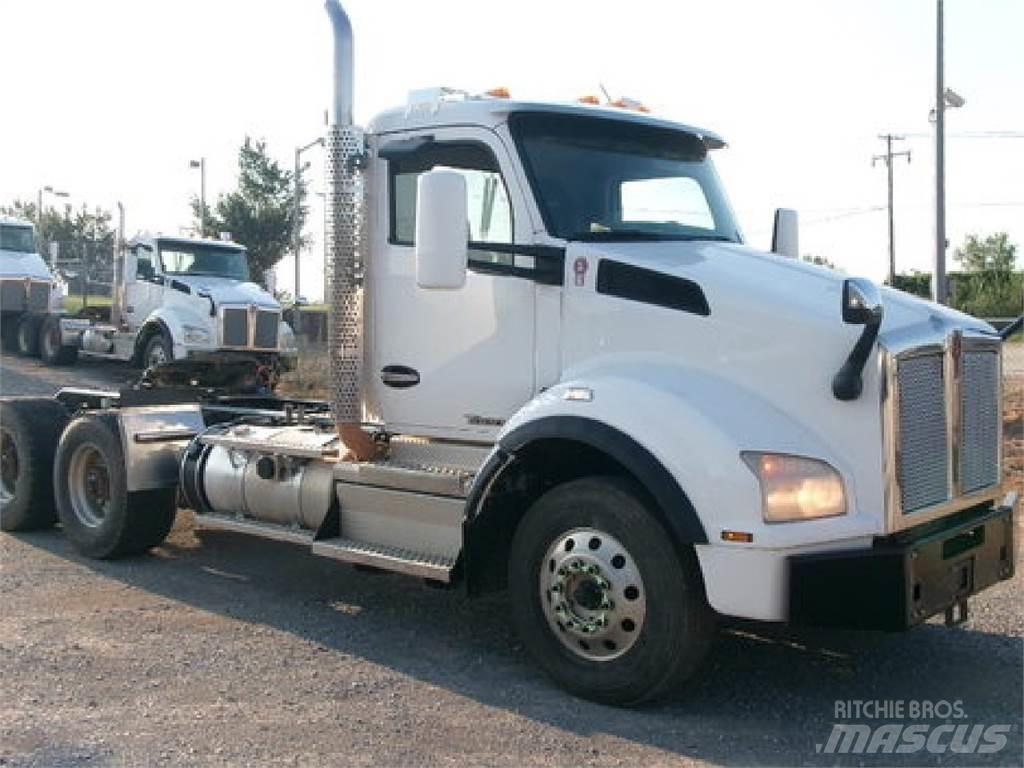 Kenworth T880 وحدات الجر