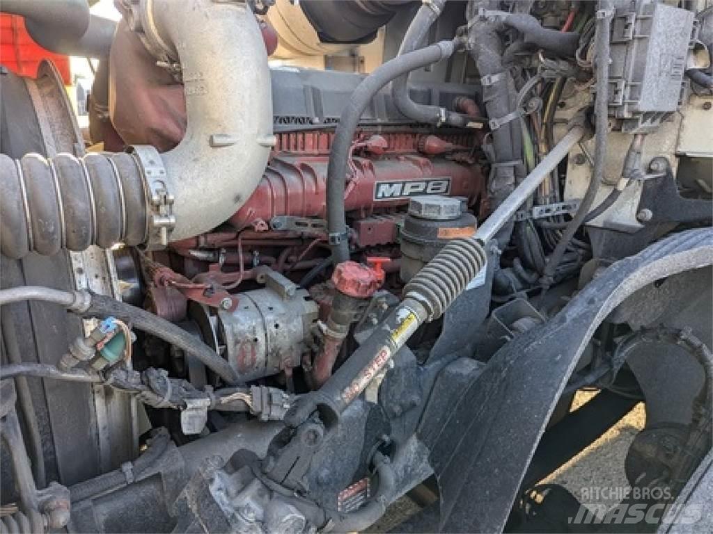 Mack AN64T وحدات الجر