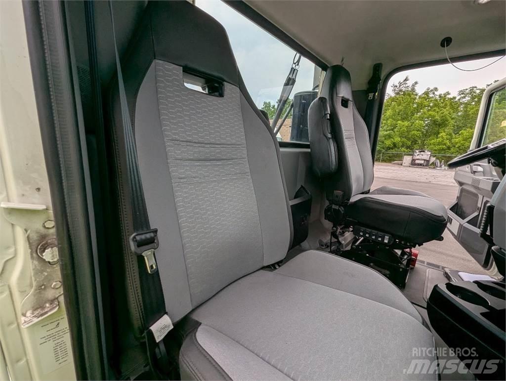 Mack AN64T وحدات الجر