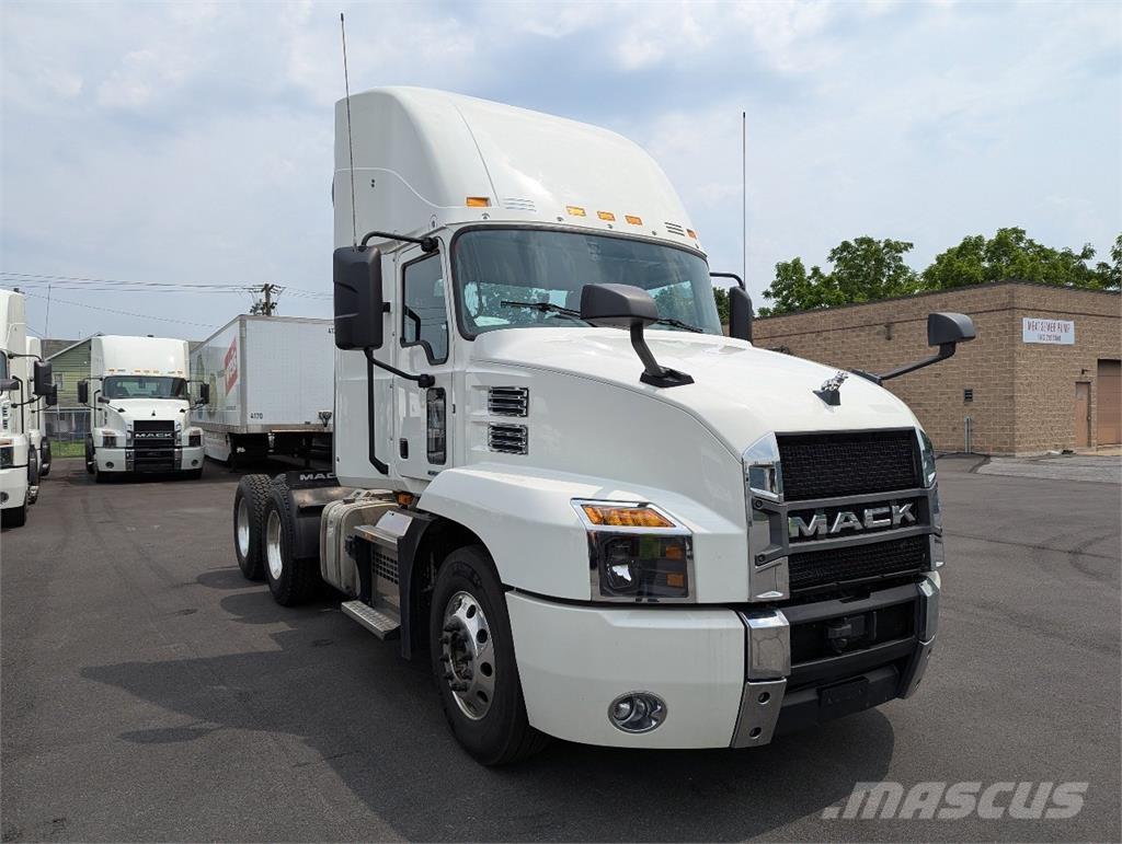 Mack AN64T وحدات الجر