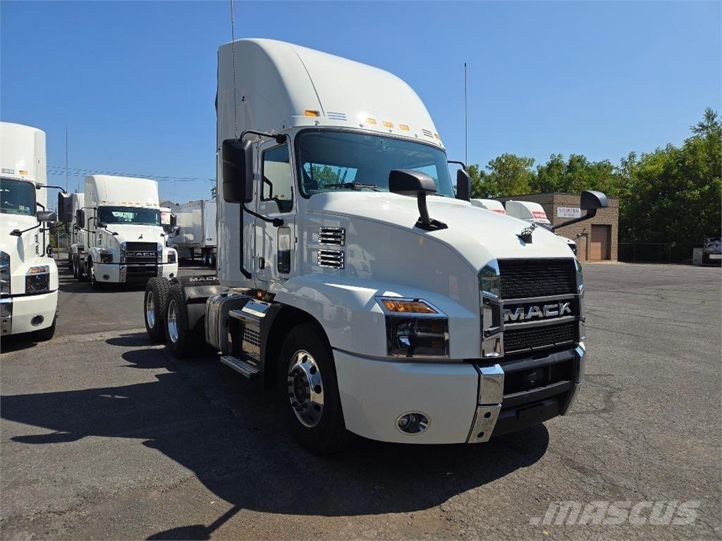Mack AN64T وحدات الجر