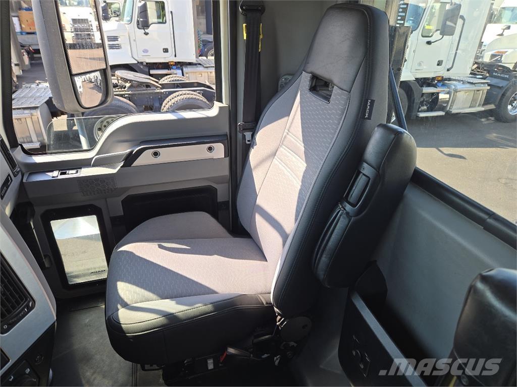 Mack AN64T وحدات الجر