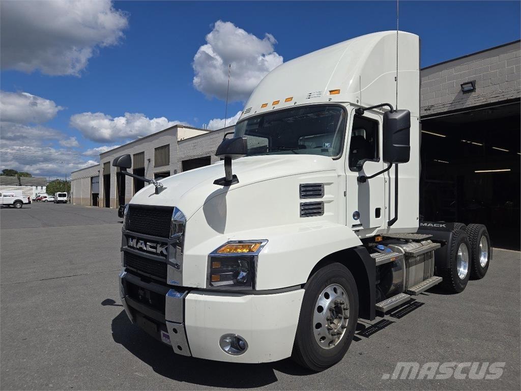 Mack AN64T وحدات الجر