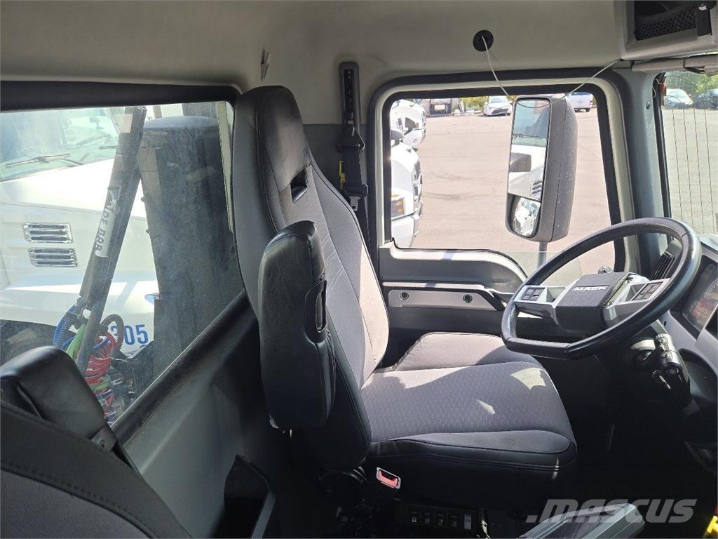 Mack AN64T وحدات الجر