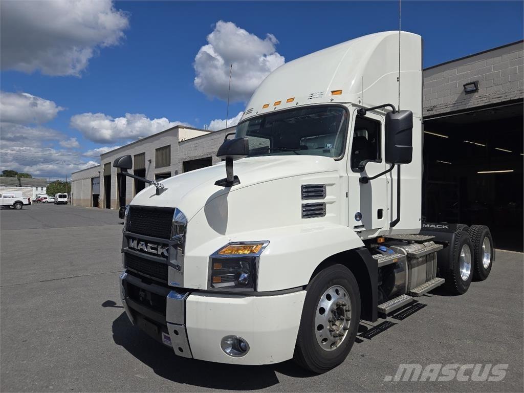 Mack AN64T وحدات الجر