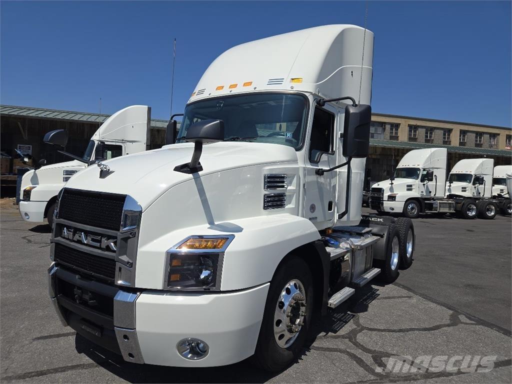 Mack AN64T وحدات الجر