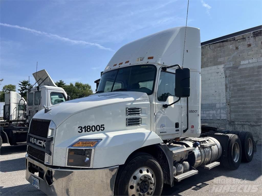 Mack Anthem AN64T وحدات الجر
